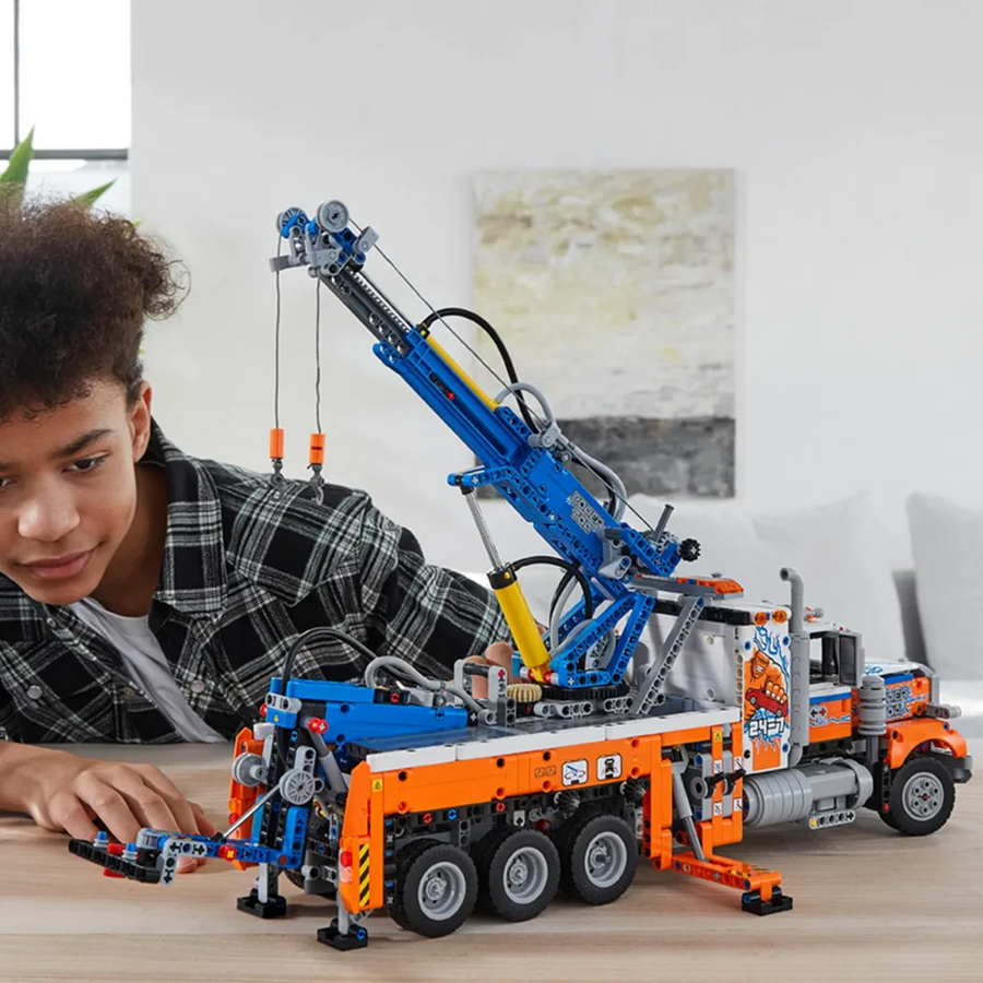 LEGO Technic Schwerlast-Abschleppwagen
