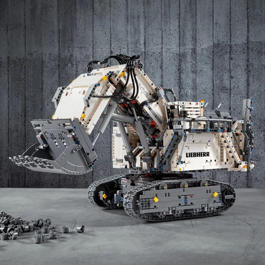 LEGO Technic Liebherr R 9800 Bagger mit Control+ App